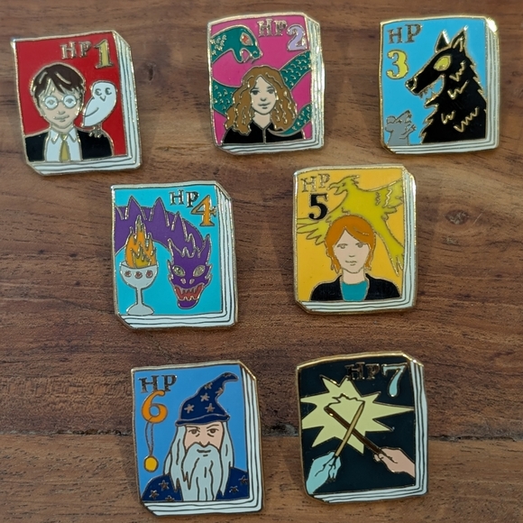 Wizarding World Of Harry Potter Accessories - Harry Potter Book Cover Enamel Pins Set